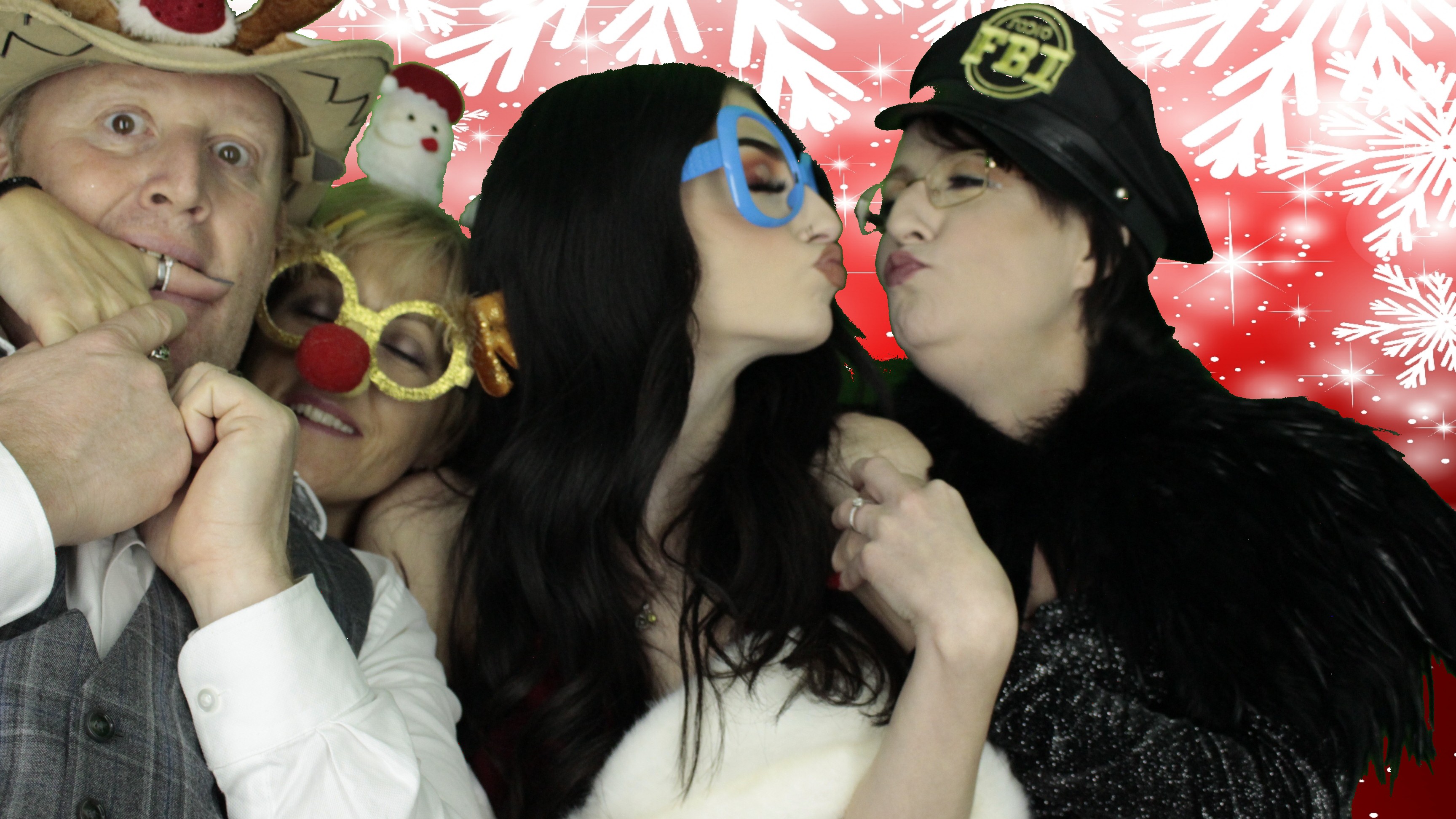 Portsmouth Water Christmas Party | View more photos from the event at gallery.myphotoboothexperience.co.uk/u/MyPhotoBoothExperienceLtd/Portsmouth-Water-Christmas-Party